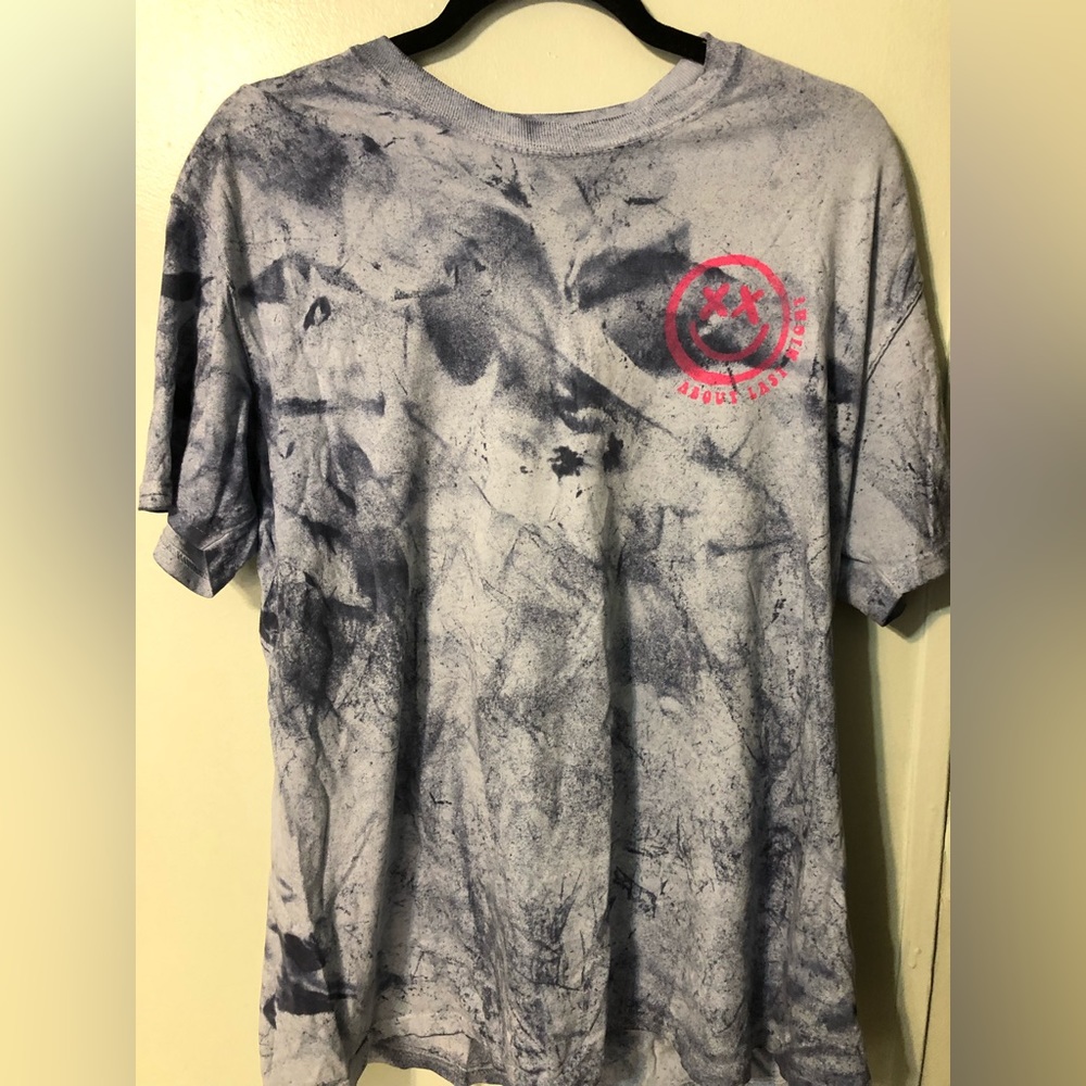 Women’s t shirt